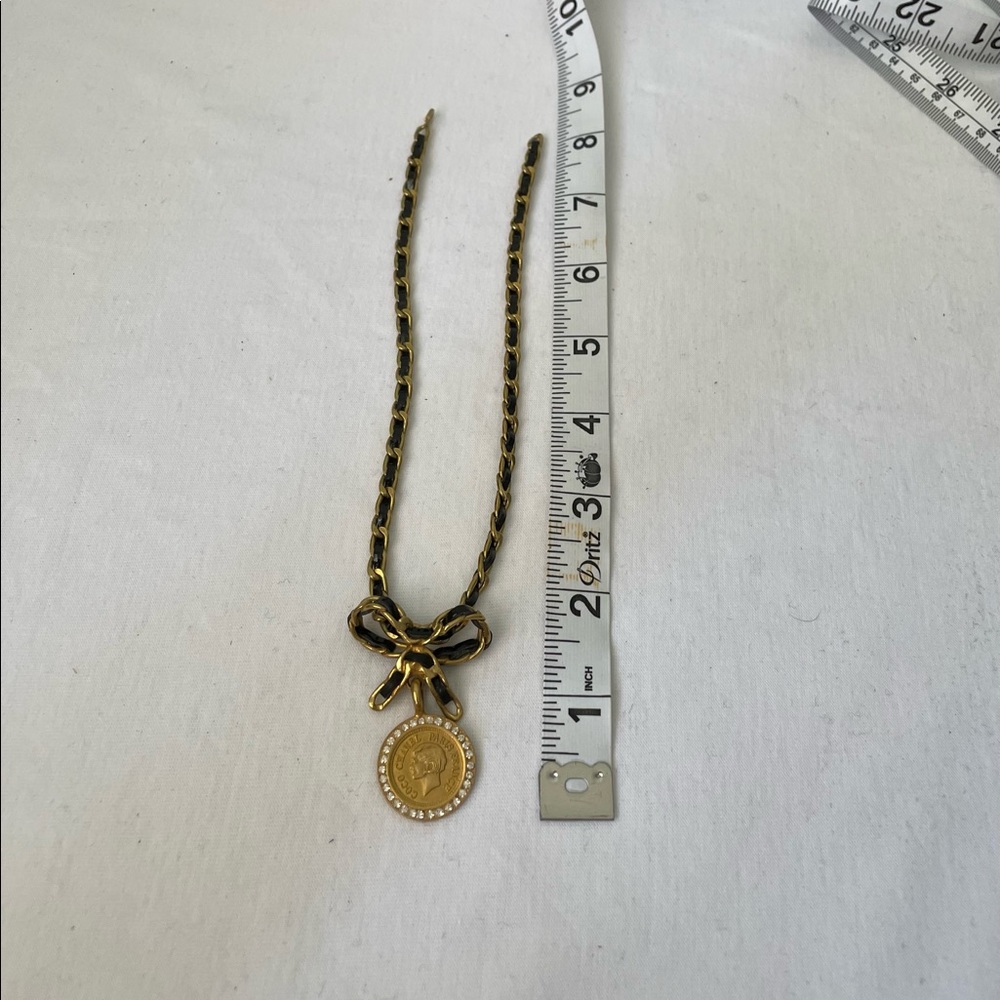 Authentic Vintage Chanel coin crystal choker necklace - Picture 4 of 7